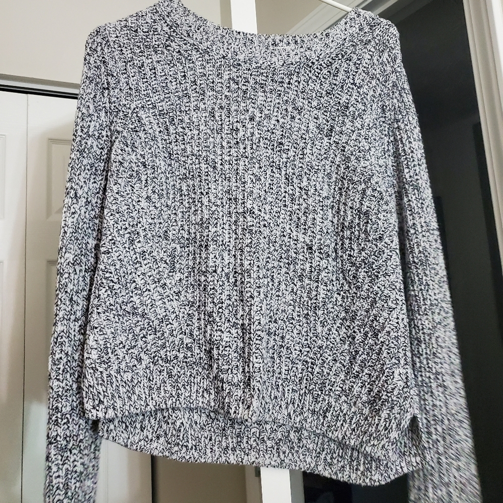 Black and White Knit H&M Sweater
